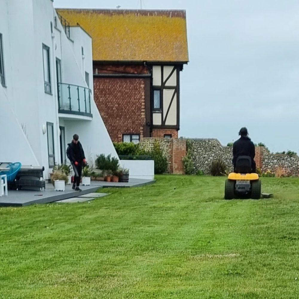 Lawn moving